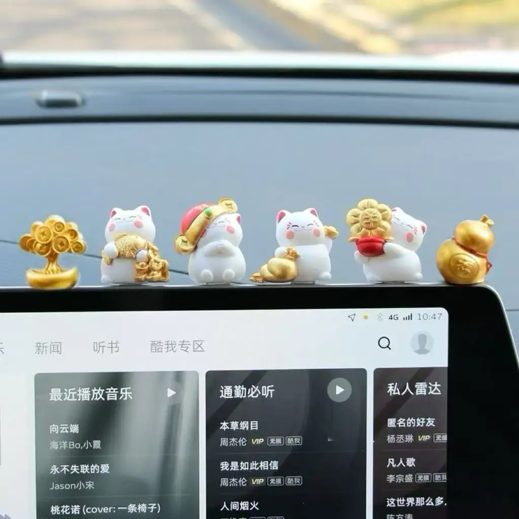 

Cute lucky cat car ornaments car interior accessories car center console screen computer display decoration products for women