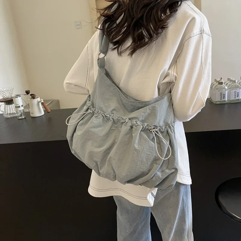 

Wrinkled Crossbody Bag for Women, Student Canvas Shoulder Purse, Solid Color Book Bag with Stitching, Trendy Folded Handbag