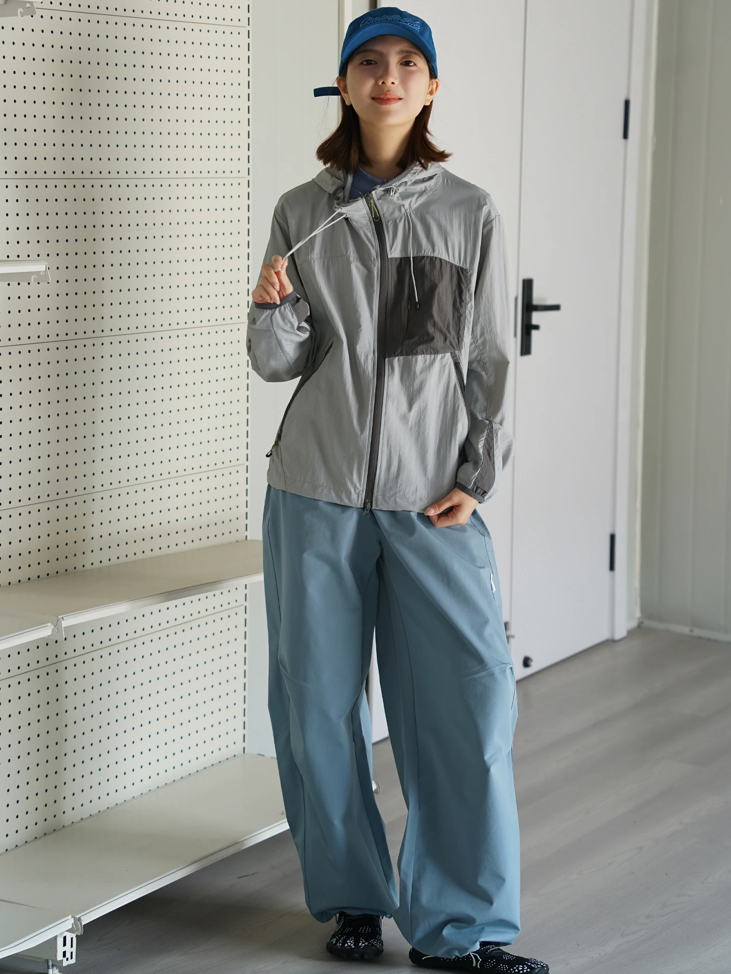 

Куртка NBN Color Block для активного отдыха, легкая, повседневная, с капюшоном, защита от солнца, унисекс, модная, с длинными рукавами, на молнии