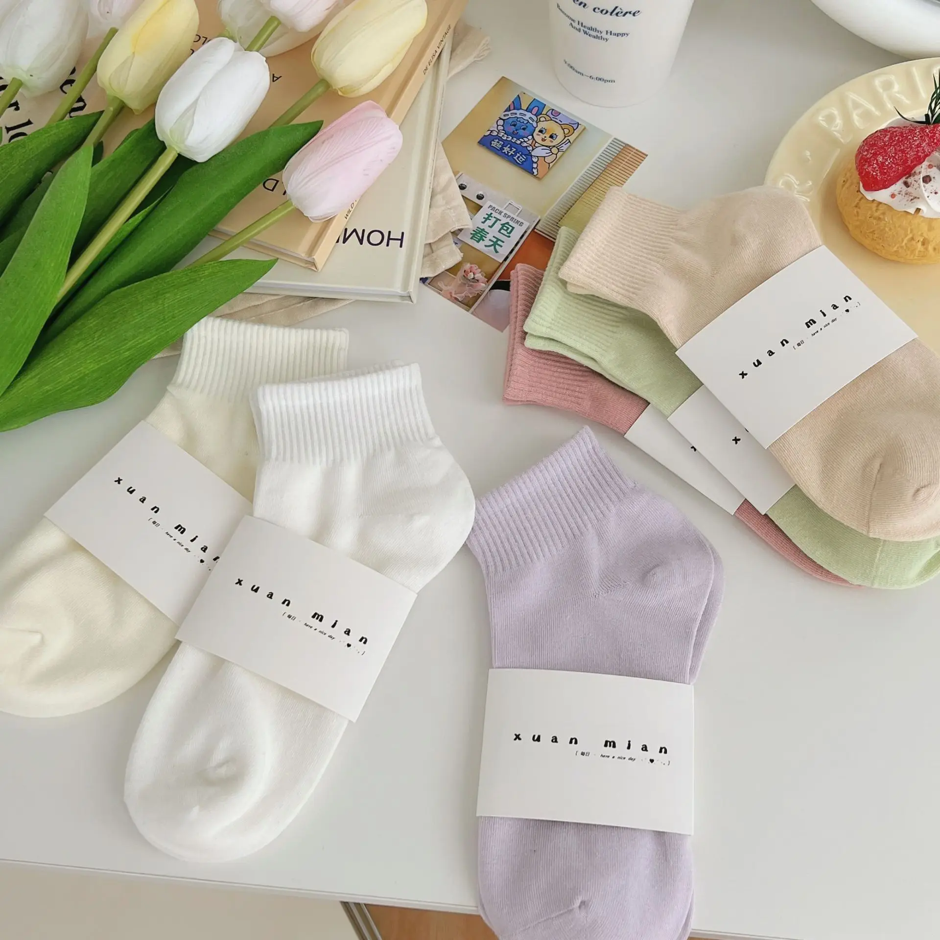 10Pairs لون نقي القطن جوارب رياضية النساء معكرون الملونة الجوارب القصيرة الجوارب القصيرة للنساء لون الحلوى ربيع الخريف جورب