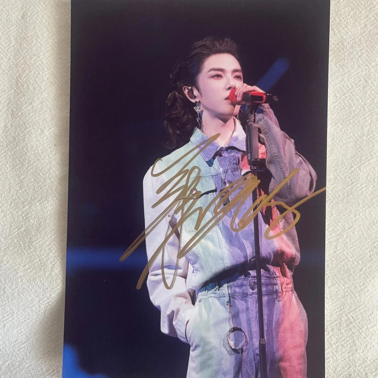 Hua Chenyu Martian Music Concert Magazine Cover HD Poster Autographed Photos Hua Hua Handwritten Signature Picture