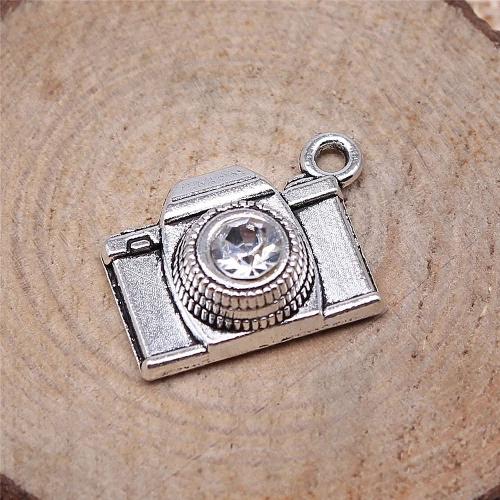 

20pcs 20x16mm(0.79x0.63inch) Antique Silver Color Camera With Crystal Charms Pendants DIY Jewelry Making Accessories