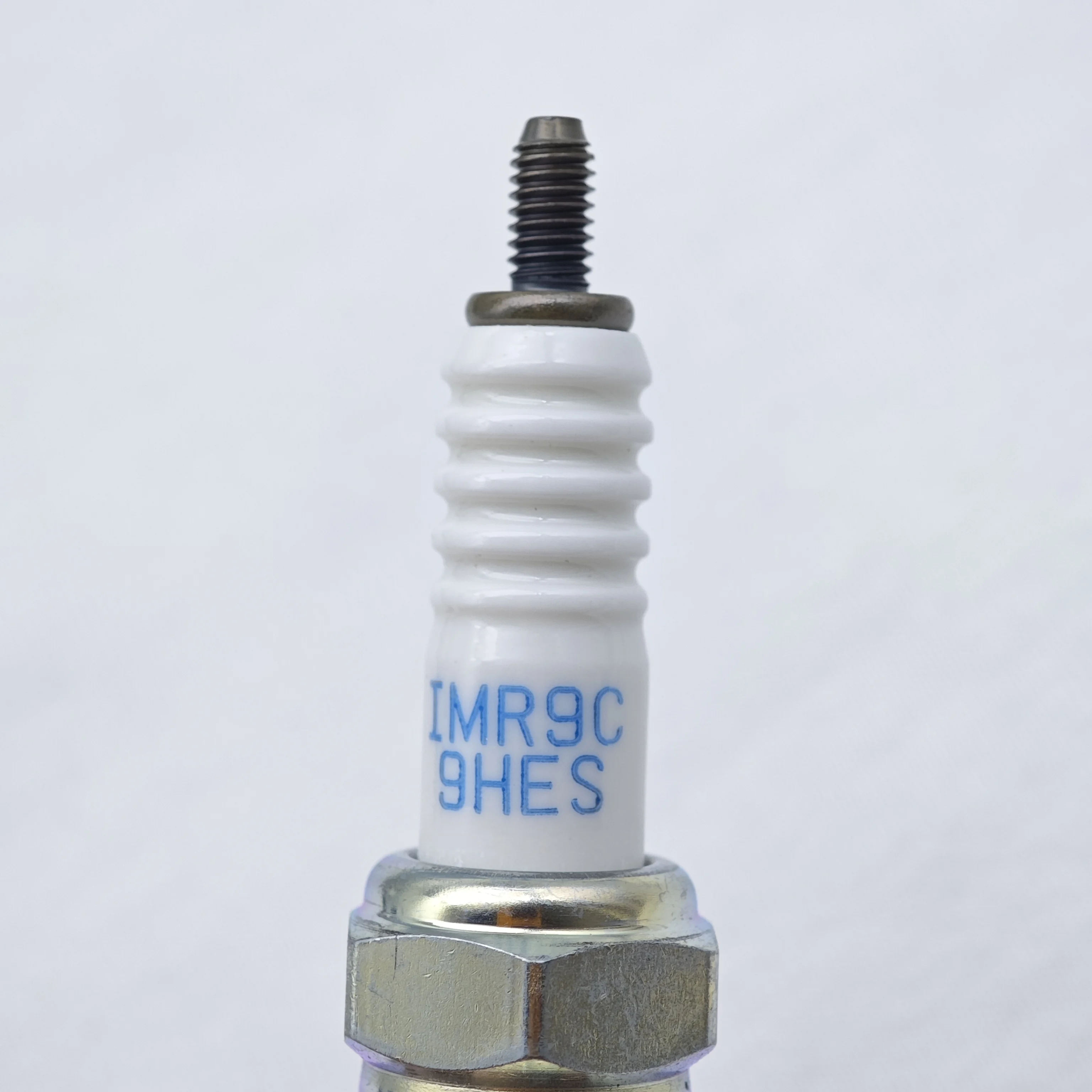 1pcs Original Iridium Platinum NGK Spark Plug IMR9C-9HES #5766 Suitable for CBR600RR CRB1000 CB650R VFR1200F VFR1200X