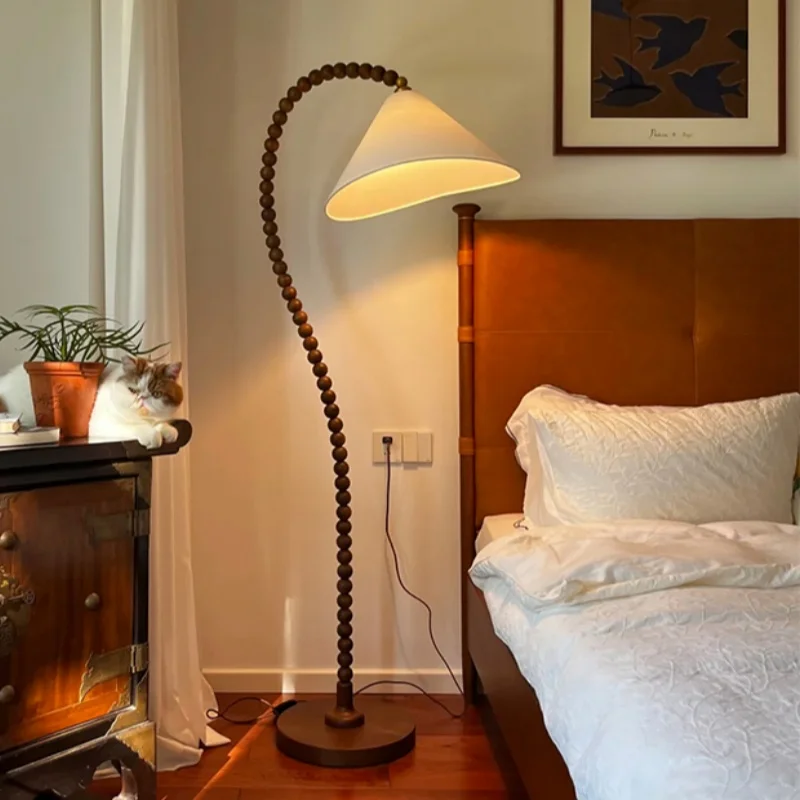 Middle Aged Living Room Solid Wood Floor Lamp French Standing Lamp Study Retro Style Fishing Lamp Home Decoration Lamp LED Light