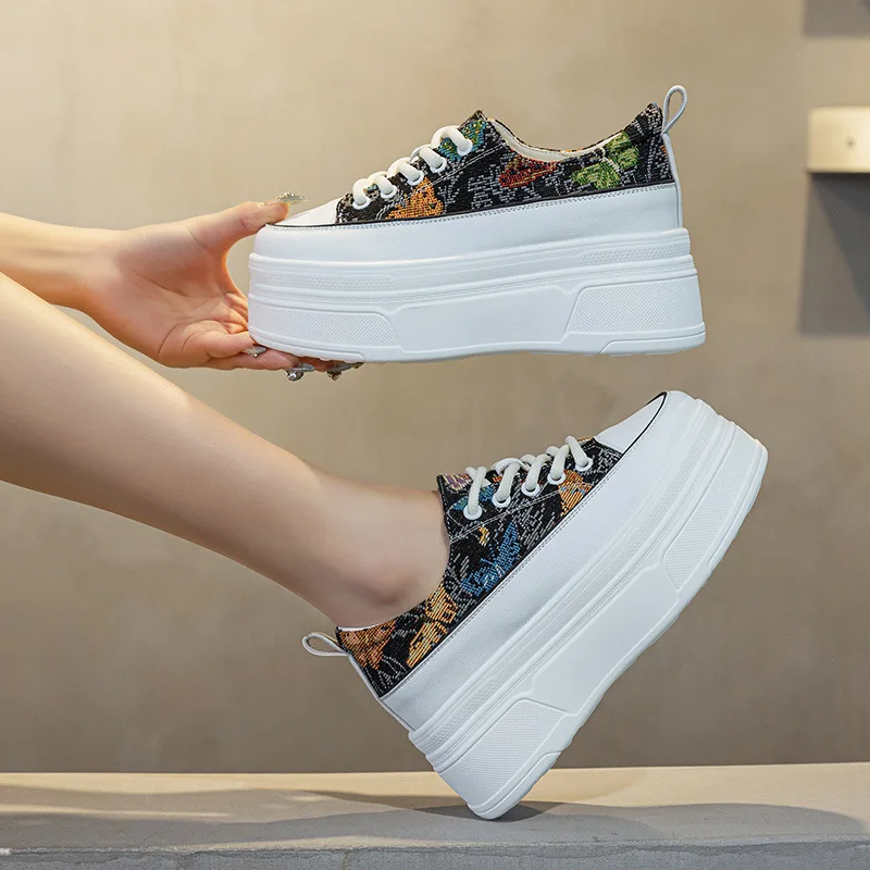 2025 العلامة التجارية الجديدة مصمم 8.5 سنتيمتر الهواء شبكة قماش جلد موضة الصيف حذاء رياضة مكتنزة الدانتيل يصل عالية مريح الجوارب أحذية رياضية النساء