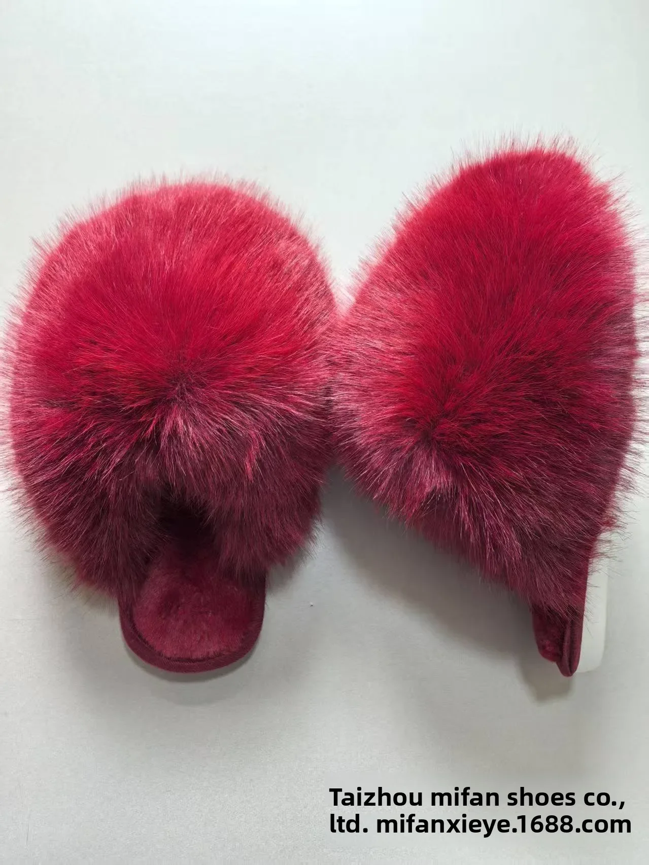 Neue Winter-Damenmode-Fellpantoffeln, Flauschige Niedliche Plüsch-Luxus-Outdoor-Anti-Rutsch-Pantoffeln mit Flachem Boden für Damen – Detail 18