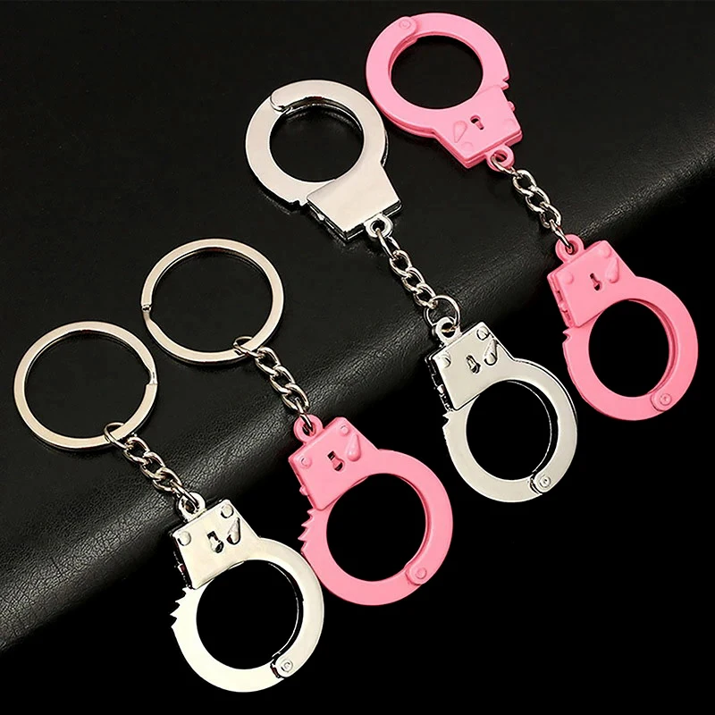 

Creative Handcuffs Shaped Pendant Keychain Pink Silver Keyring Bag Hanging Decoration For Men Women Punk Jewelry Gift