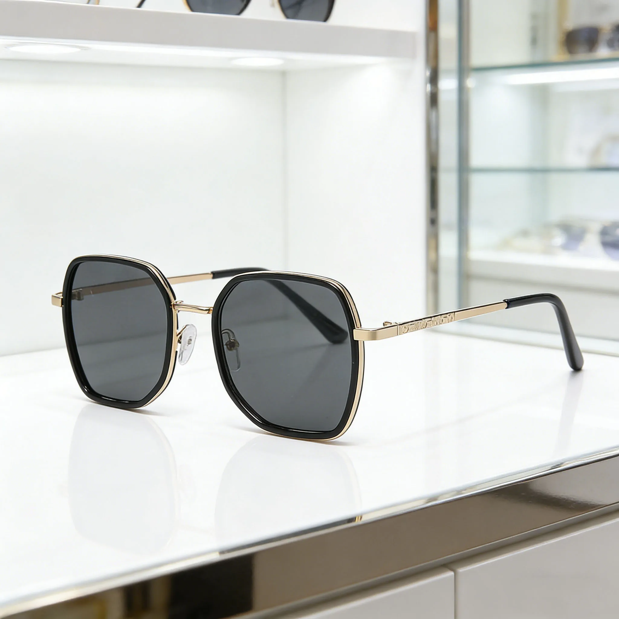 

Luxury Personalized Fashionable Polygonal Women's Sunglasses Retro Outdoor Neutral High-quality UV400 Sunscreen Glasses