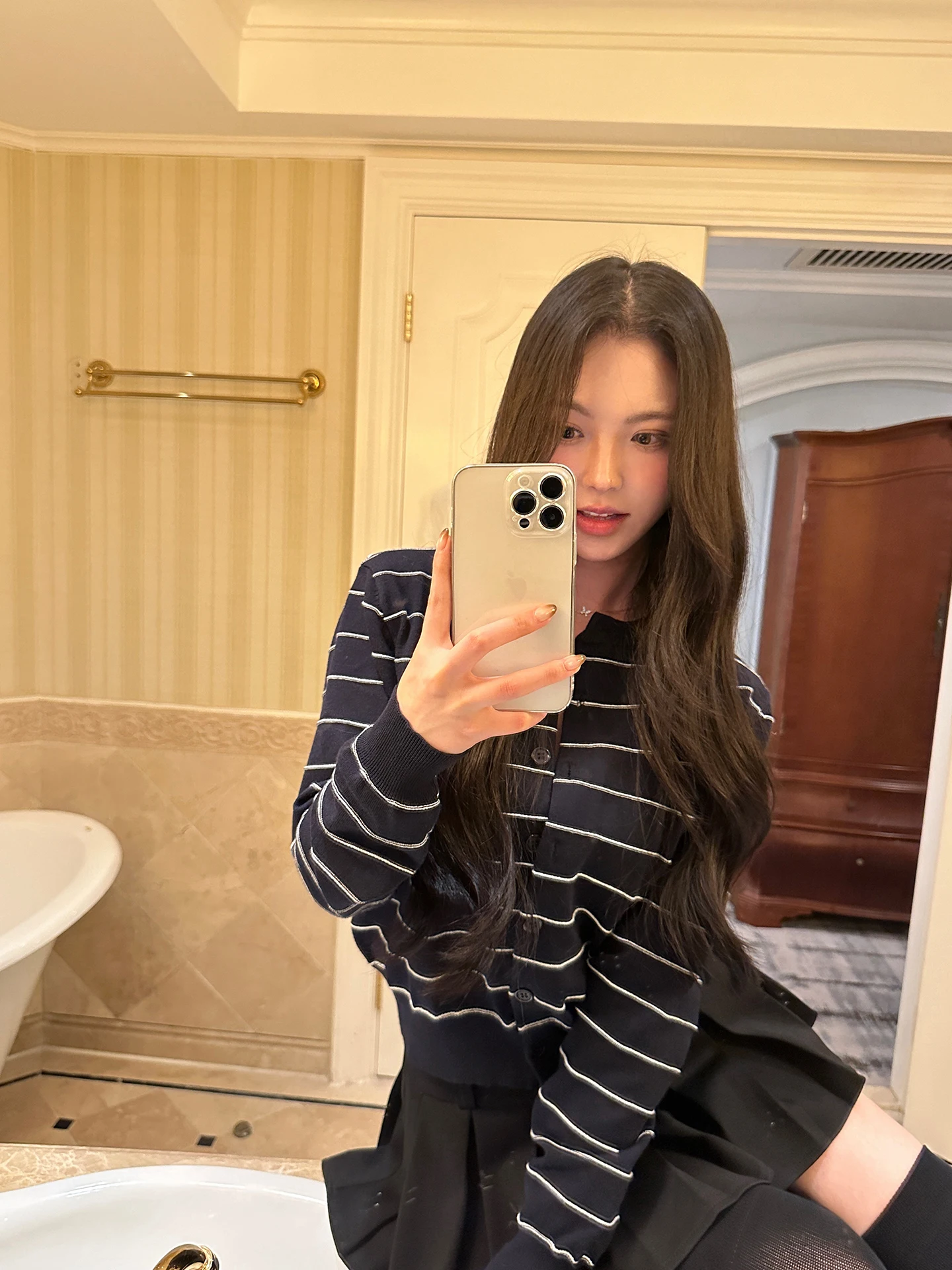 

Черный вишневый полосатый вязаный женский свитер с длинными рукавами, облегающий, универсальный, теплый, с круглым вырезом, кардиган