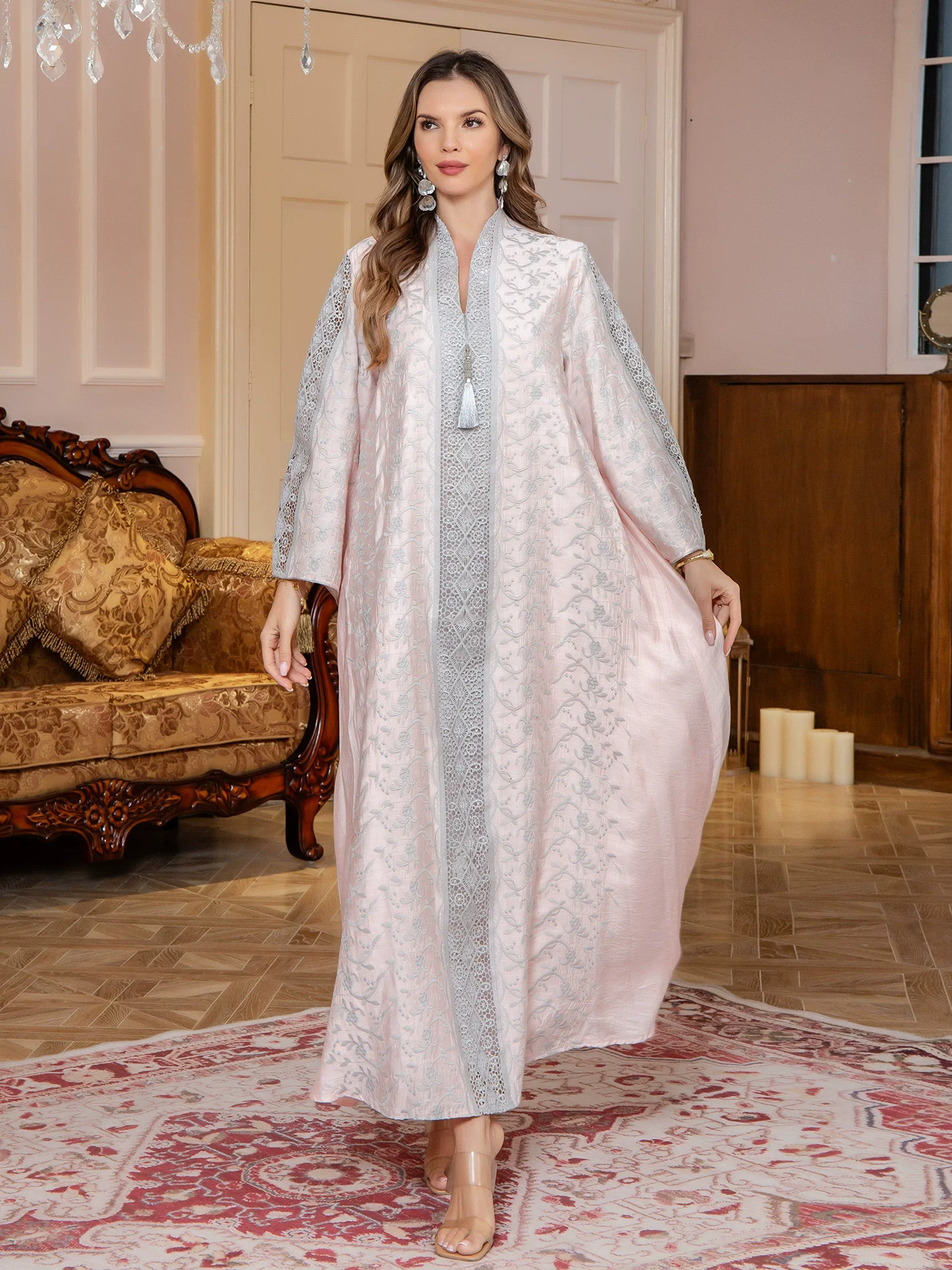 

New Muslim women's clothing Ramadan robe women's Middle Eastern clothing elegant embroidery Dubai long skirt Saudi Arabian robe