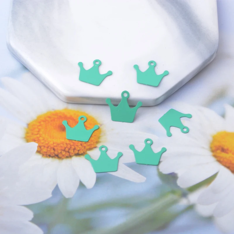30 Stück AC15259 Messing-Schmuck-Kronen-Anhänger Bunte Blumen-Anhänger DIY Damen Ohrring Halskette Zubehör – Detail 6