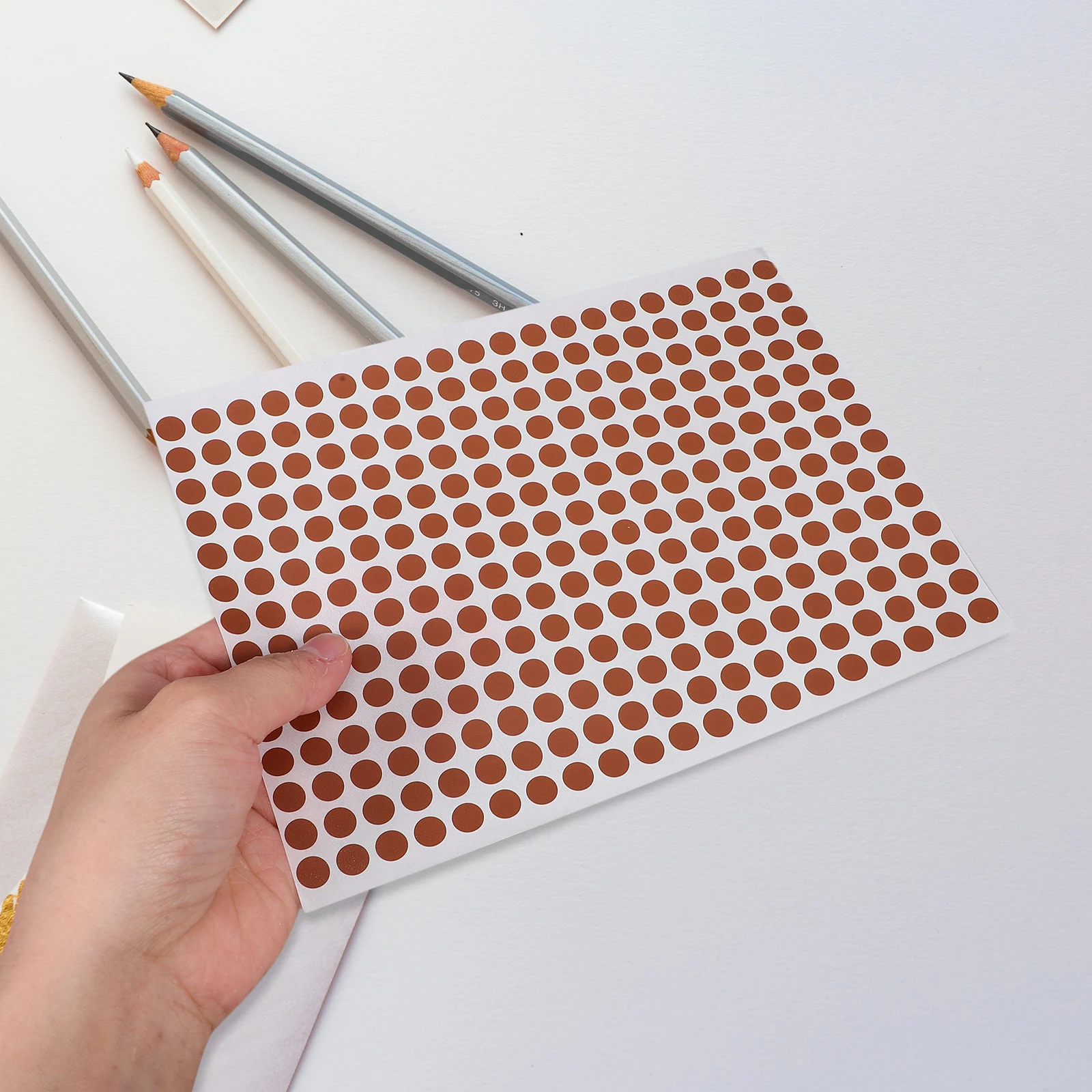 

10 Sheets Colored Dot Stickers Removable Writable Round Label Stickers for Organizing Paperwork Jars Bottles Home Office