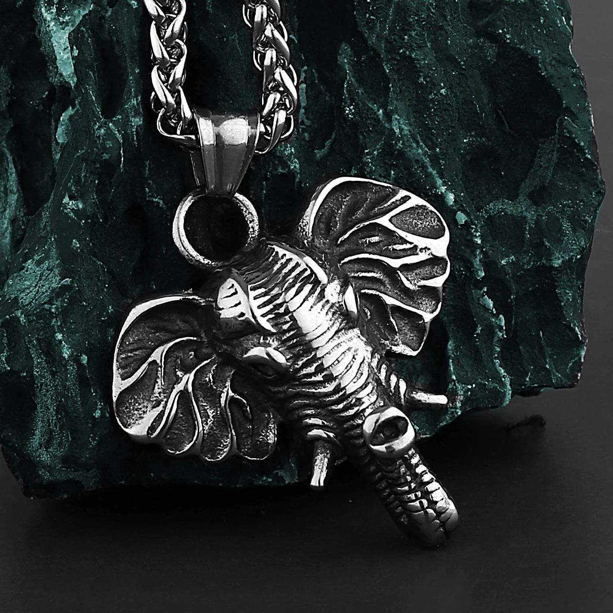 

Retro Exaggerated Elephant Pendant Men's Fashion Animal Elephant 316L Stainless Steel Pendant Necklace Gift Jewelry Wholesale