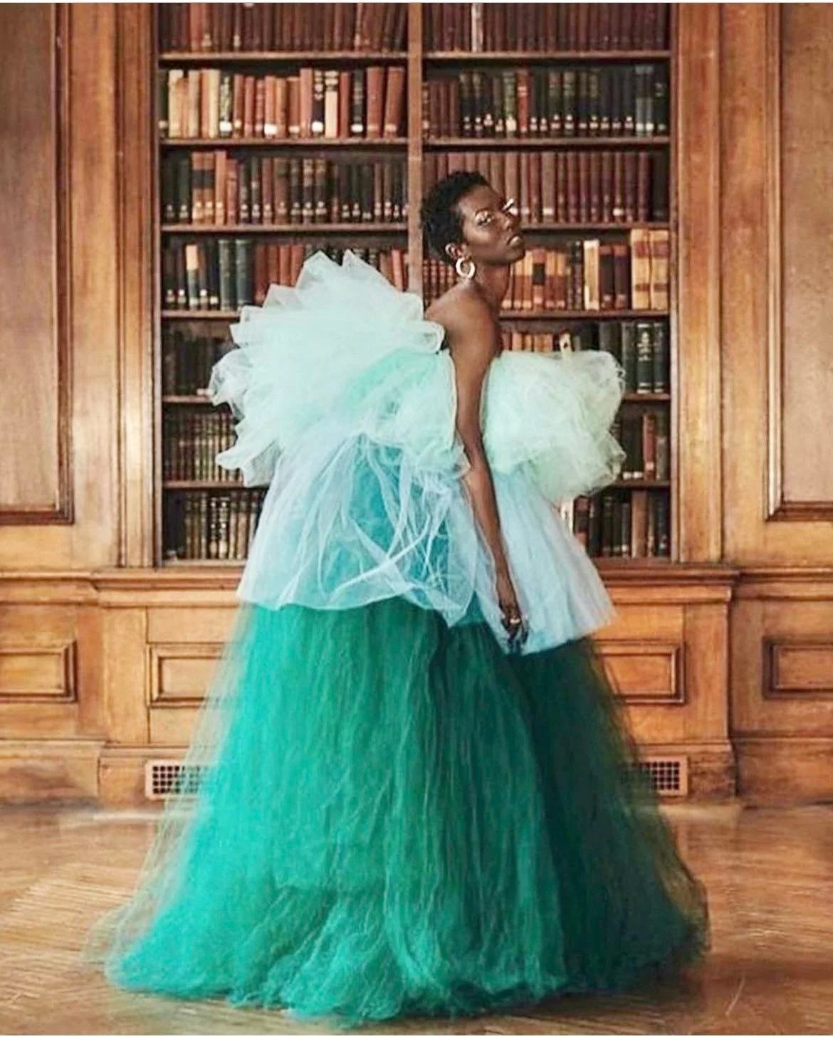 Sukienka balowa bez ramiączek w różnych kolorach, warstwowa tiulowa sukienka na studniówkę z marszczeniami, długa do podłogi, sukienki ślubne dla dziewczynek, suknia wieczorowa