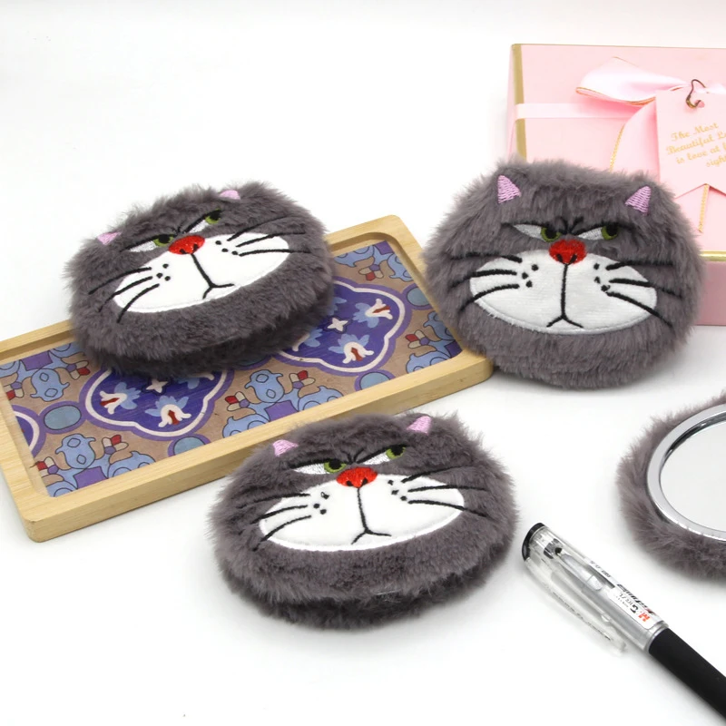 Kawaii Anime Schattige Kat Pluche Spiegel Creatieve Kleine Prachtige Pluche Dubbelzijdig Opvouwbare Draagbare Make-Up Spiegel Meisjes Cadeau