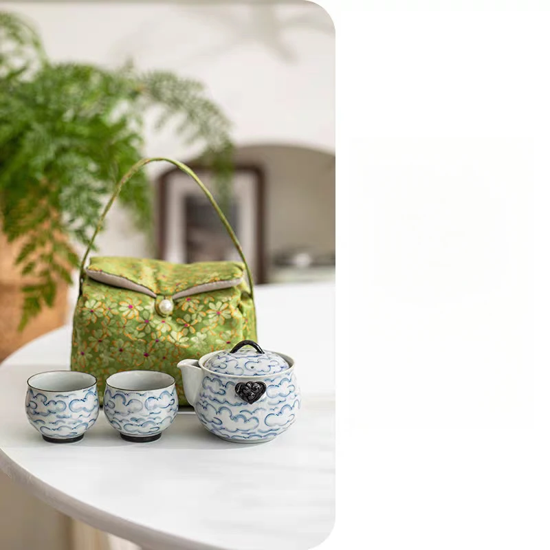 

Old Clay Grass and Ash Portable Hand-held Pot One Pot Two Cups Exquisite Souvenir