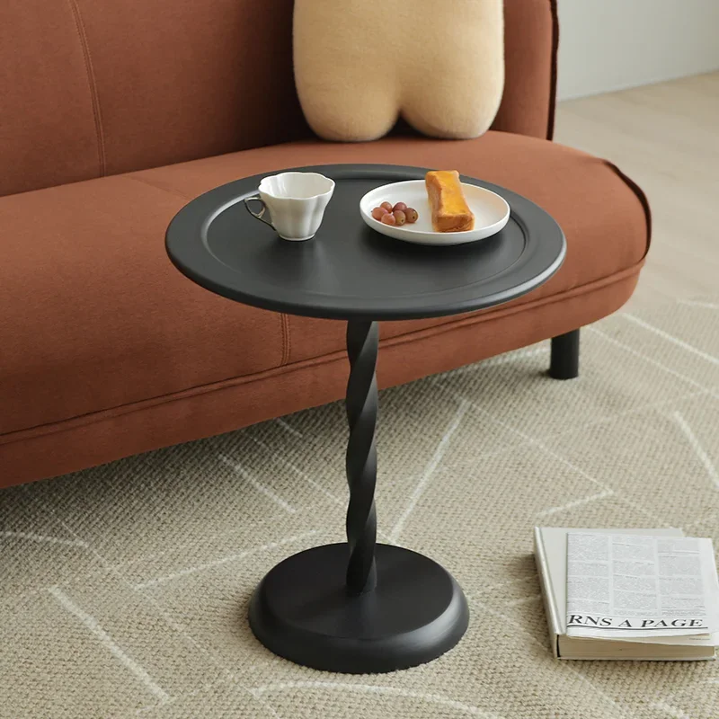 Nordic Small Coffee Table Modern Simple Mini Bedroom Bedside Tables Living Room Sofa Corner Side Small Round Table Desk Mesas