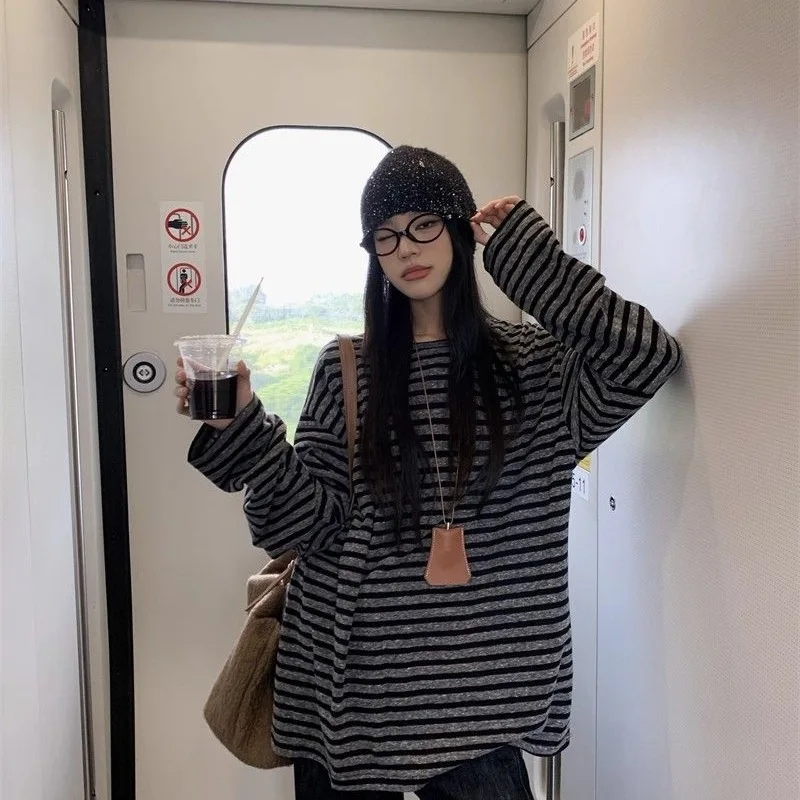 

Свободная футболка с длинными рукавами в полоску в стиле ретро для женщин, осень 2021, ленивая повседневная свободная уличная одежда в стиле Харадзюку, женская одежда больших размеров