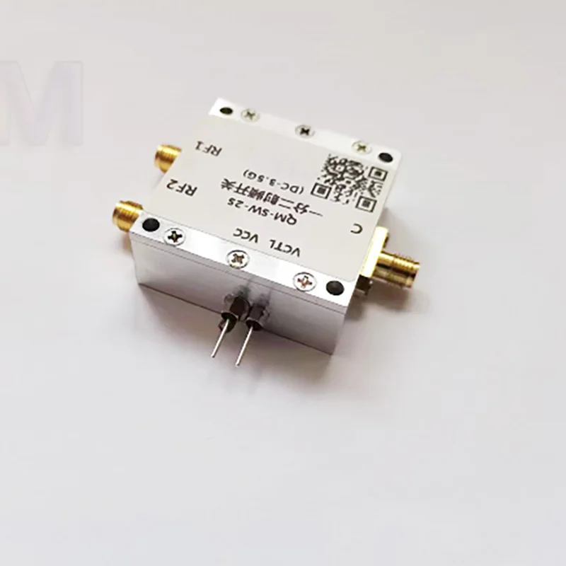 DC3.5G RF Electronic Switch, SPDT All-in-one Dual Switch, 2.4G Switch, Two-to-one RF Switch.
