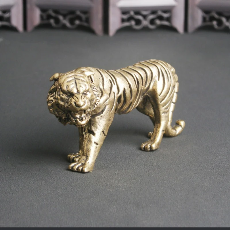 

Little Fairy/ Retro Brass Big Tiger Desktop Ornaments Creative Metal Animal Tea Pet Living Room Home Decoration Handicraft Gift
