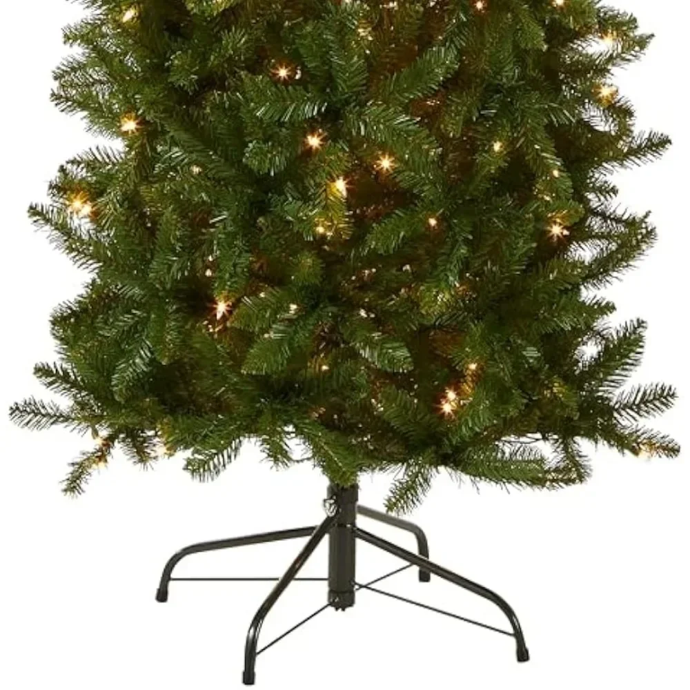 Sapin de Noël Mince Pré-4.2 Artificiel, Vert, Sapin Kingswood, Lumières Blanches, Support Inclus, 6.5 Pieds