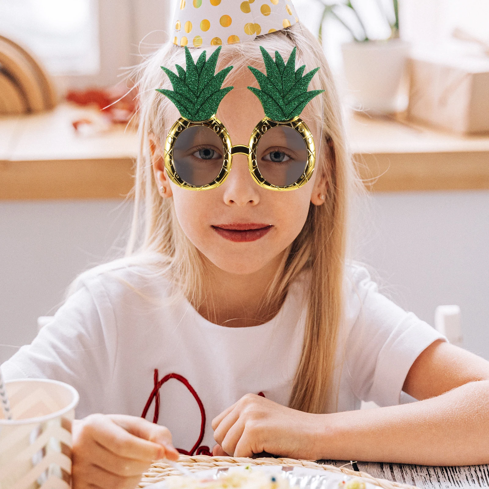 

2Pcs Fruit Sunglasses Playful Pineapple Eyeglasses for Birthday Pool Party Tropical Gathering Fun Accessories Novelty Sunglasses