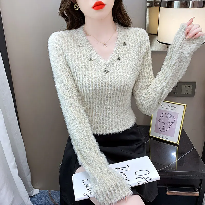 Fashionable V-neck Halter Sweater with Women's Slim Fit Design Knitted Base Sweater Top