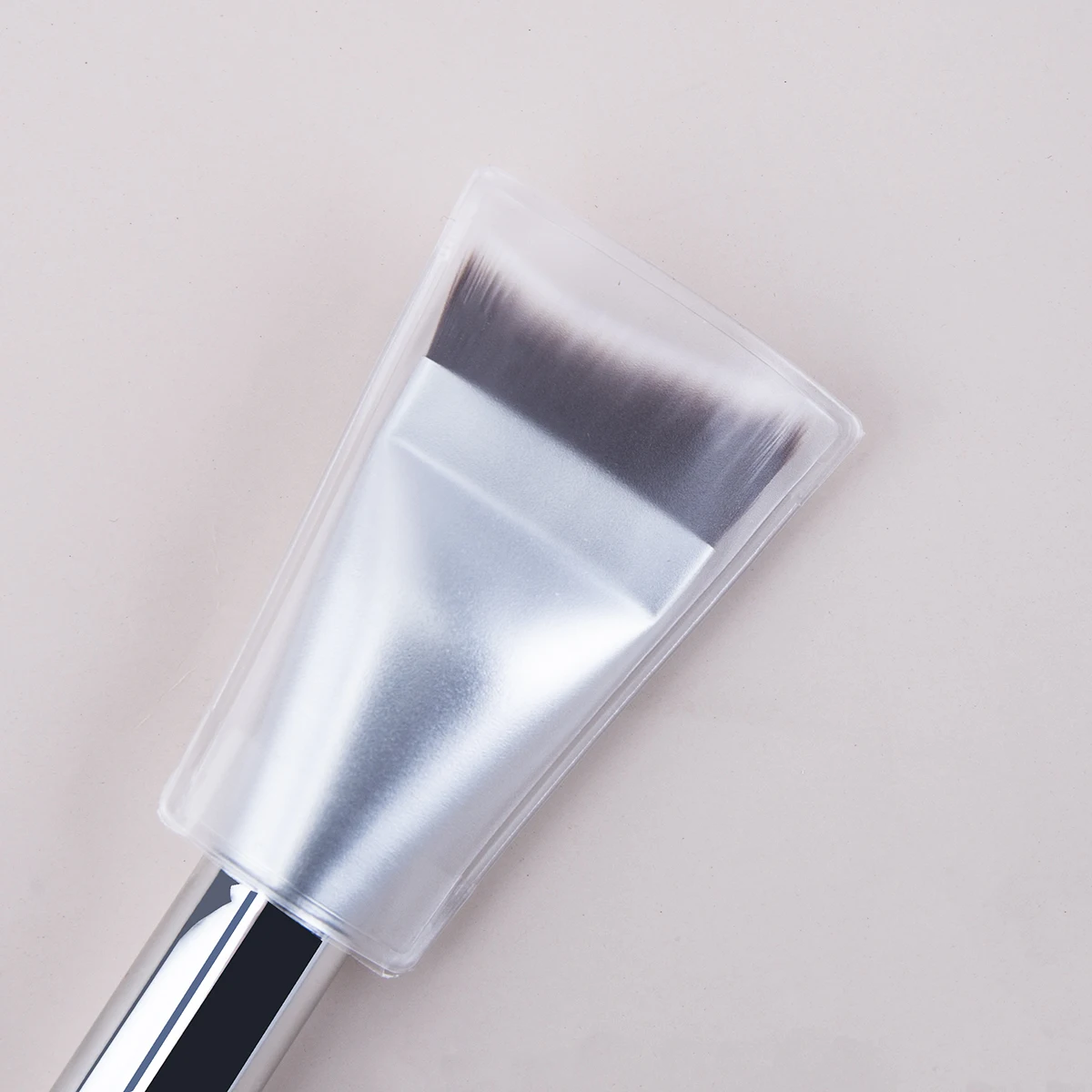 แปรงแต่งหน้ารองพื้น แปรงแต่งหน้ารองพื้นแบบครีมสำหรับมืออาชีพ แปรงแต่งหน้ารองพื้นแบบแบน เครื่องมือแต่งหน้ารองพื้นแบบครีม