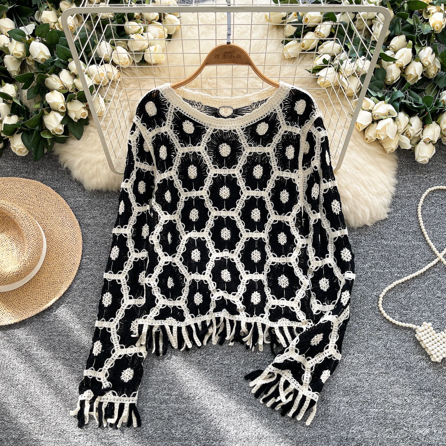 

Bohemian Hollow Crochet Long-sleeve Knitted Tops Women 2025 Autumn Casual Outerwear Tassel Beach Cover-up Tops Vacation