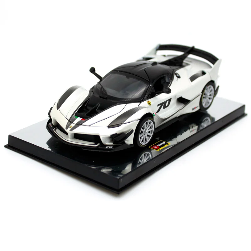 Bburago 1:32  FXX K EVO Acoustic And Light Control Acrylic Transparent Cover Alloy Car Alloy Collection Gift