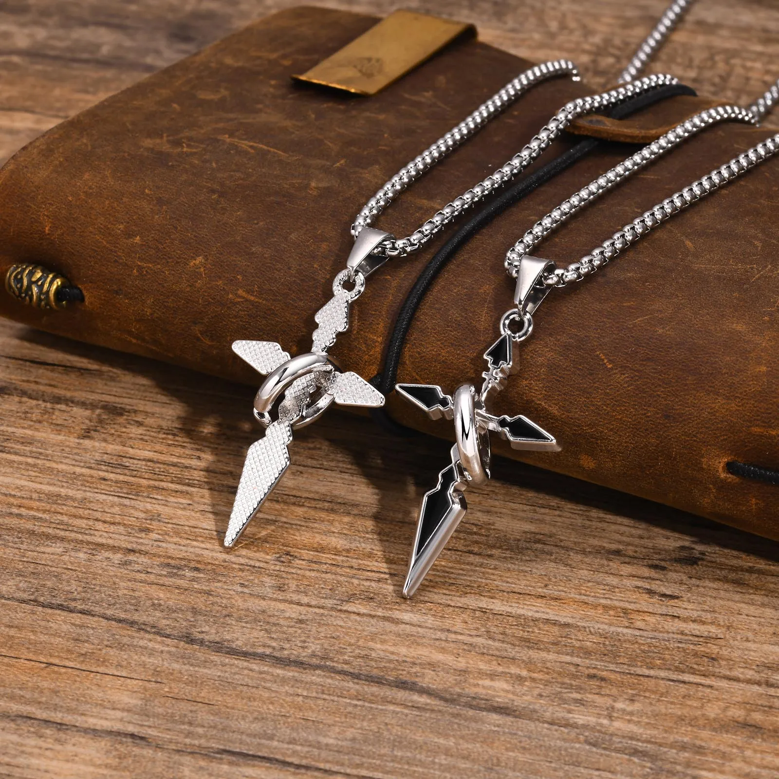 Vnox Arrow Shaped Cross Necklaces for Men Women, Cross with Circle Pendant, Stylish Christian Prayer Collar Jewelry