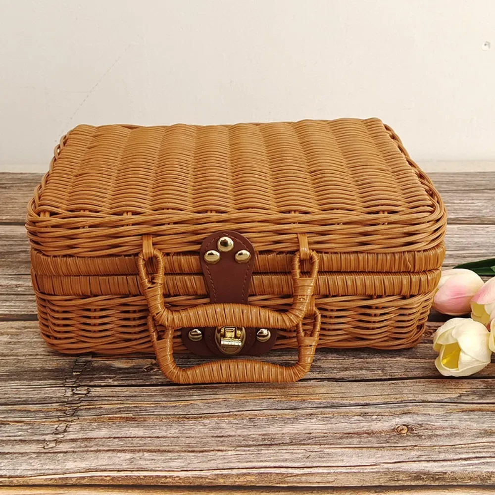 Retro Rattan Picnic Baskets Handmade Wicker Picnic Food Storage Basket Fruit Snack Container Camping Straw Woven Tote Suitcase