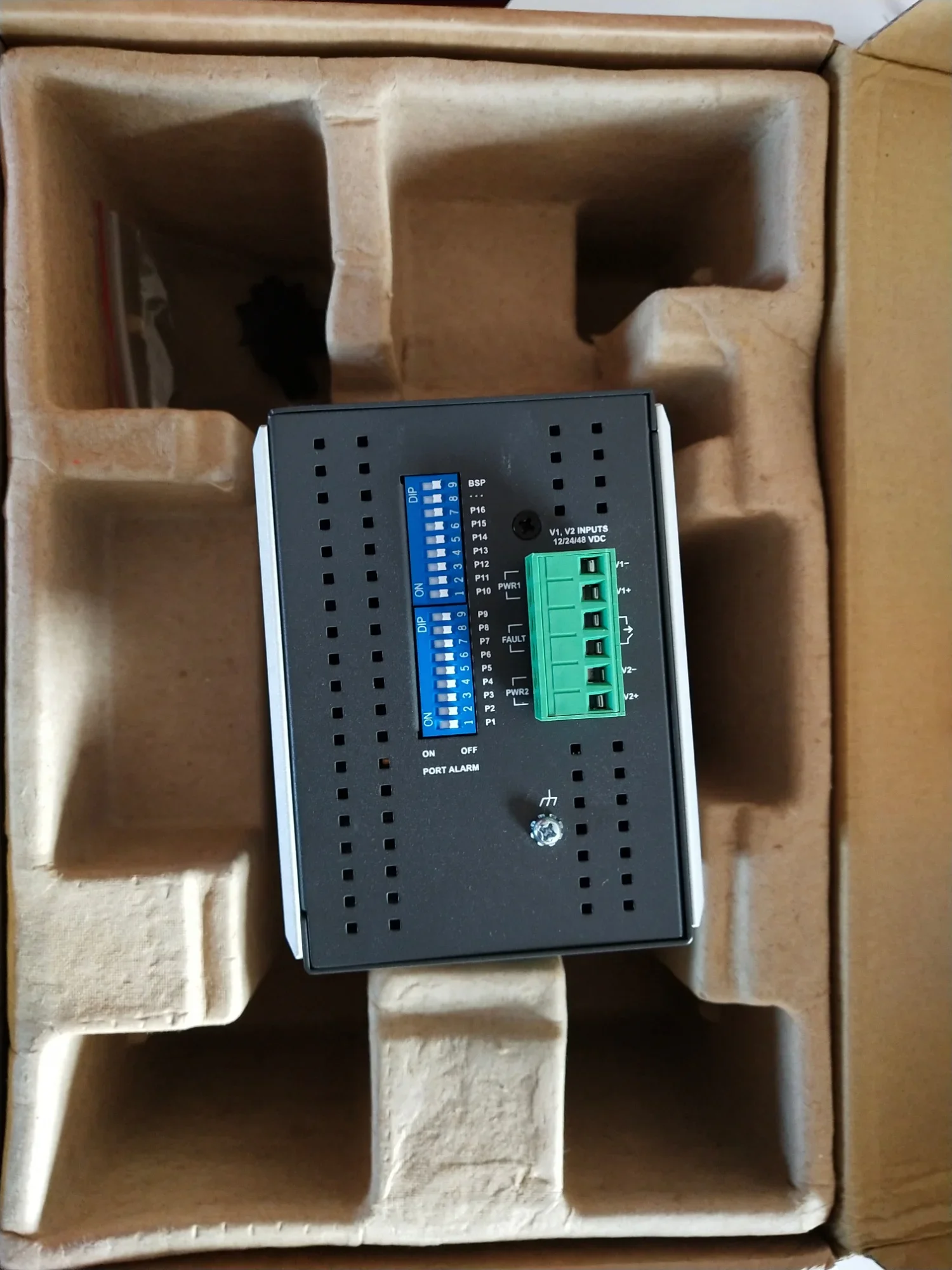 New MOXA EDS-316 industrial Ethernet switch in stock