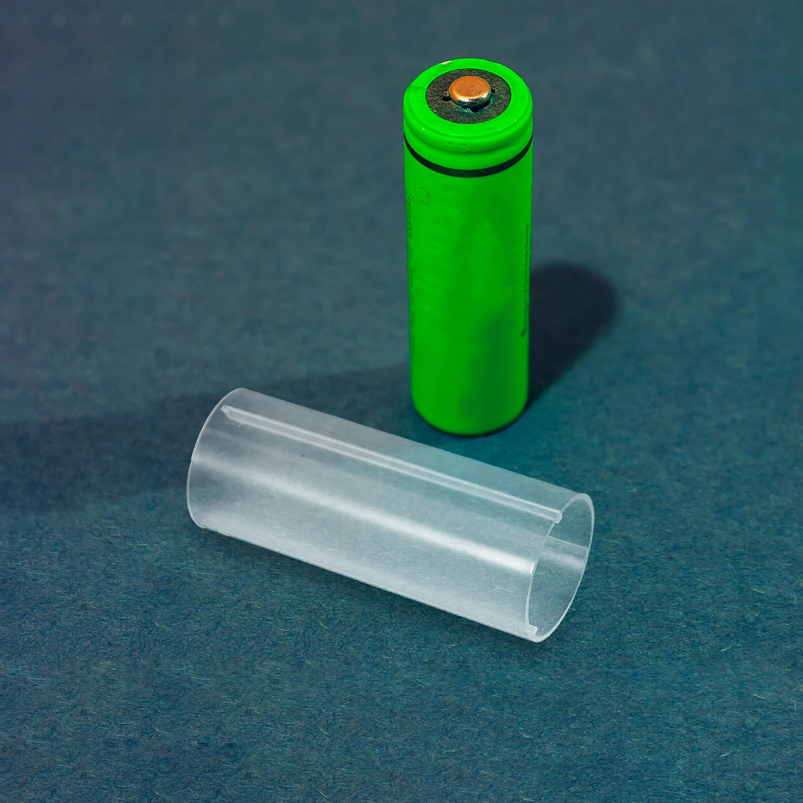 

30Pcs Sleeve Protective Plastic Insulation Tube Holder for Safe Storage and Organized Management 3Aaa