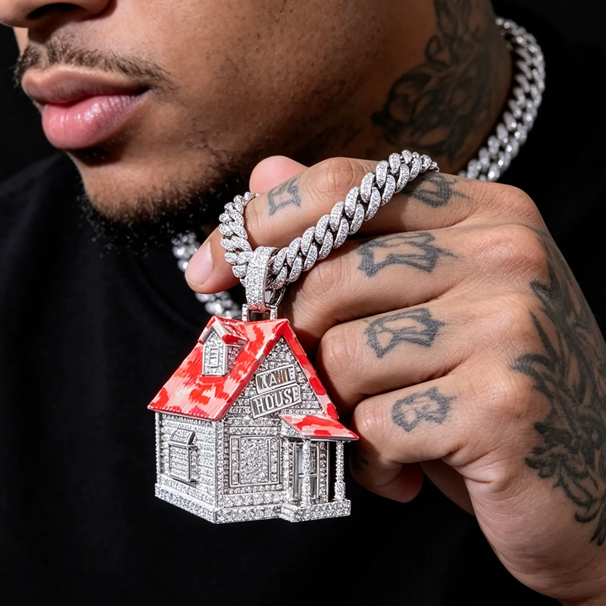 LYEE CYEE's luxurious 3D house red enamel letter combination hip-hop pendant can be paired with Cuban chain rap singer's exquisite jewelry decoration for both men and women's holiday gifts, anniversary gifts, and birthday gifts. Unique jewelry
