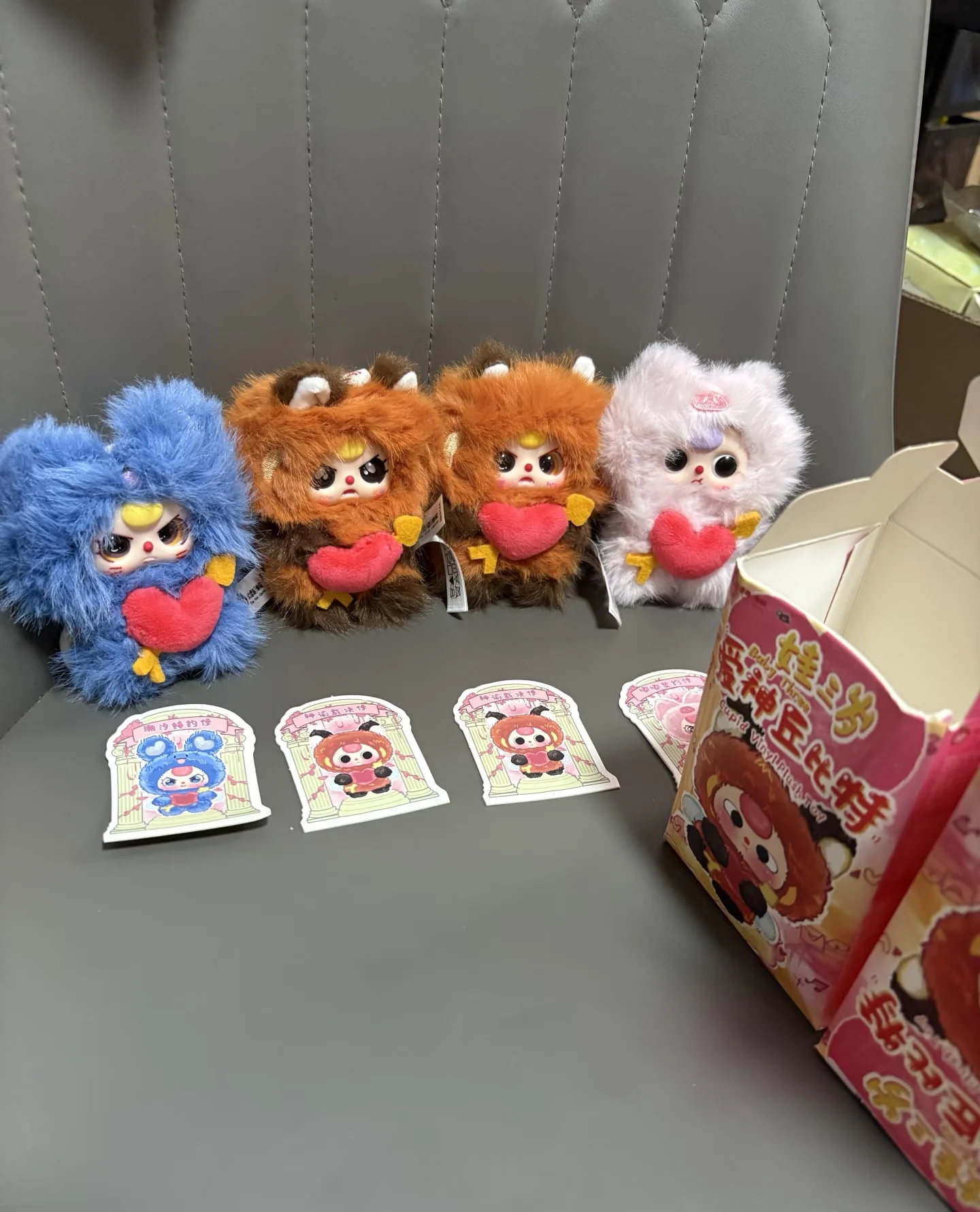 Bebé tres Cupido Kawaii vinilo de peluche de juguete edición limitada caja ciega mochila colgante decoración juguetes de moda lindo caja misteriosa regalos para niñas