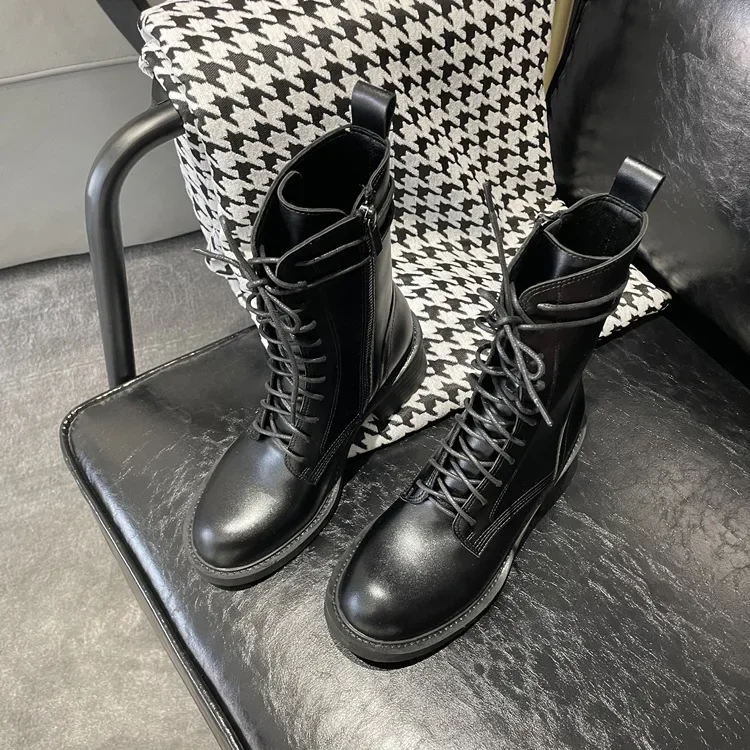 Scarpe da donna in pelle nera Stivali a metà polpaccio con cerniera laterale Stivali con cinturino a testa tonda Botas Mujer Plus Tacchi quadrati in velluto Sapatos Feminino