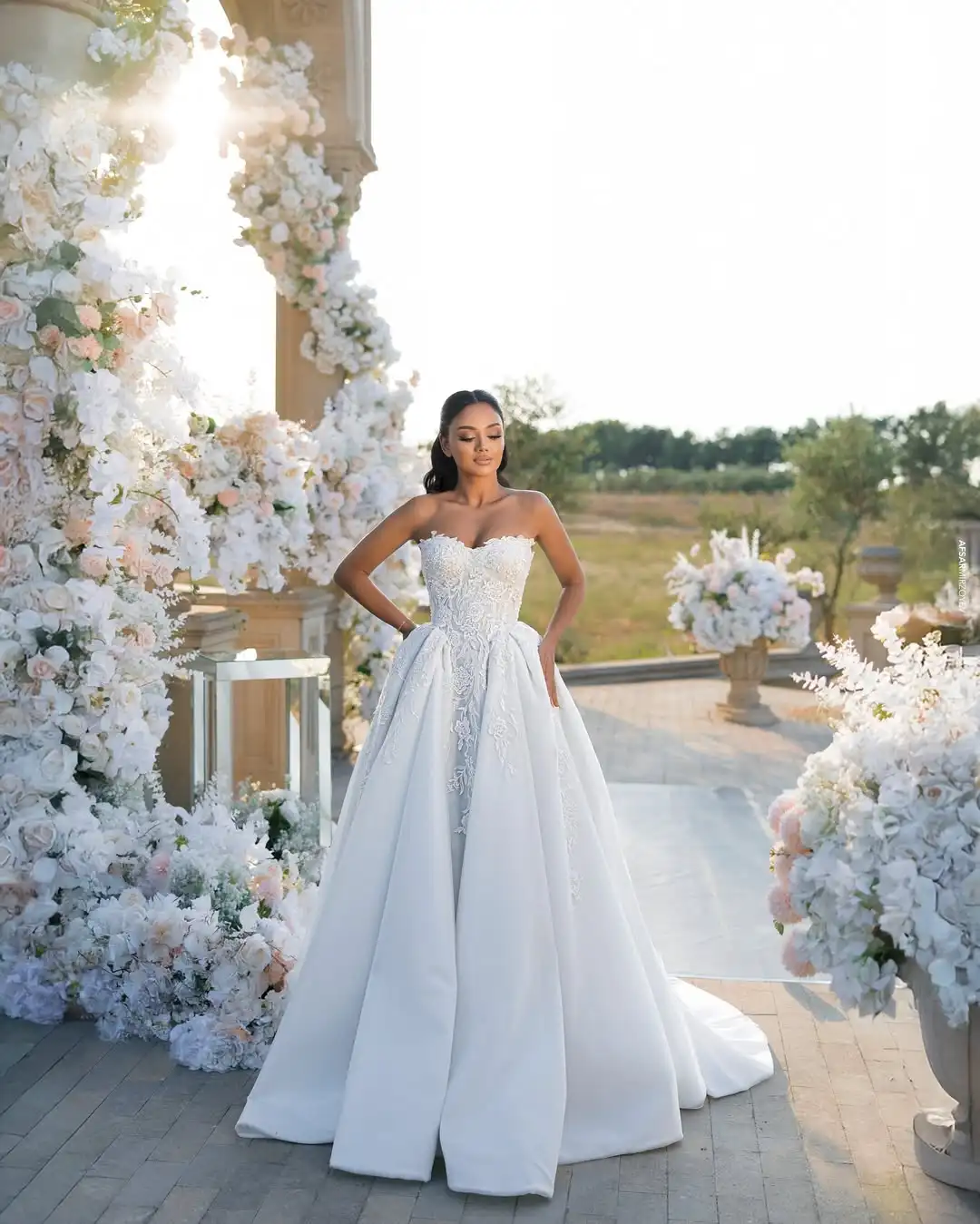 Popolare Sweethart Applique in pizzo da sposa Grown A Line Abiti da sposa Sweep Train Custom Made 2026 Vestido De Noival