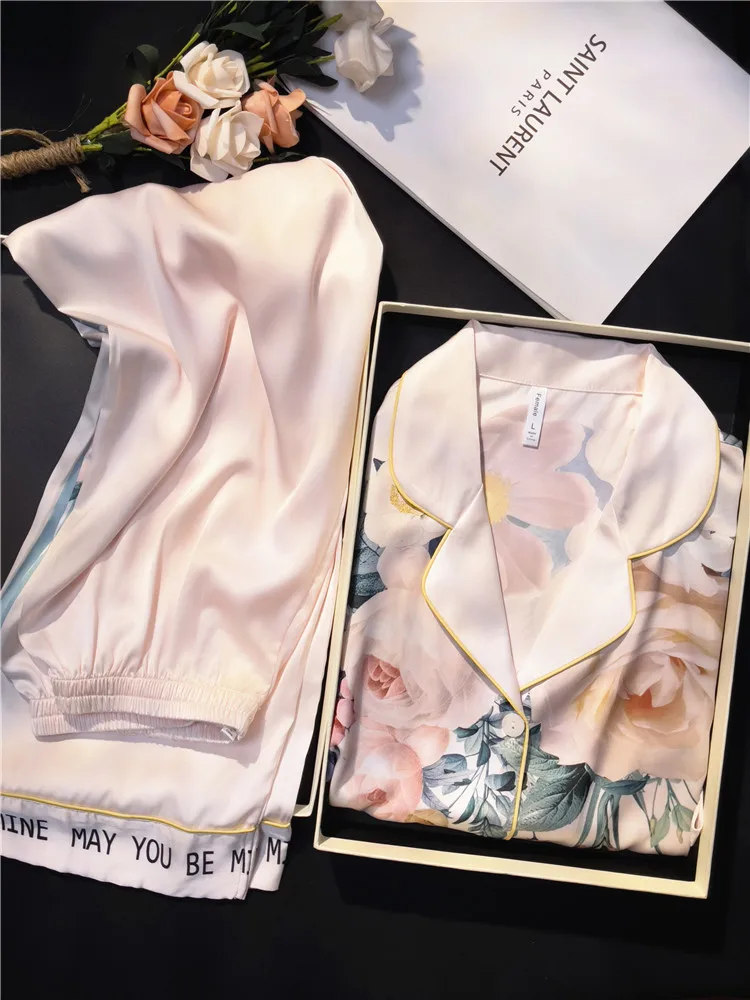 

New Silk Tribute: женские пижамы с ретро-принтом весной и летом, короткие рукава, брюки