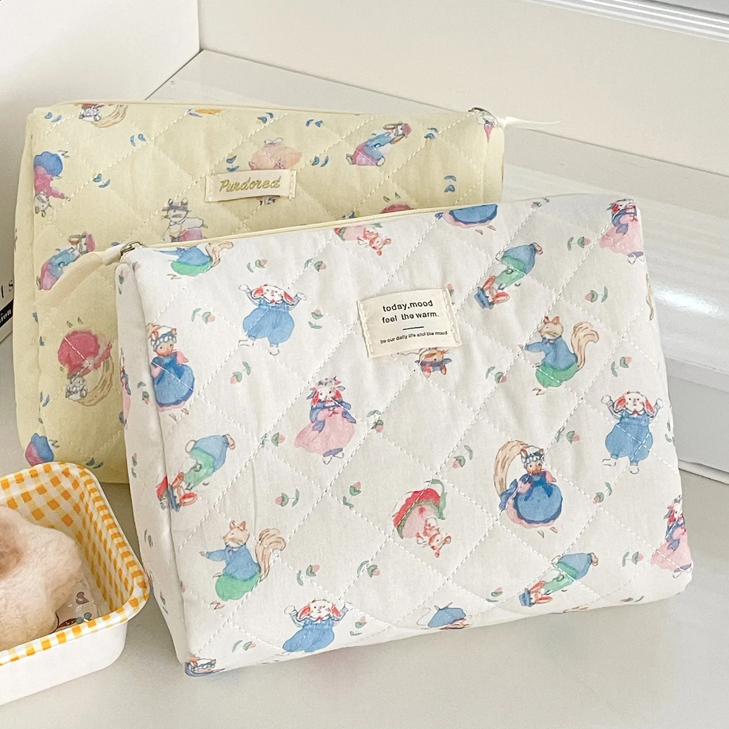 

Cartoon Portable Cosmetic Bags for Women Travel Animal Print Toiletry Storage Ladeis Makeup Handbags Commuter Female Pencil Case