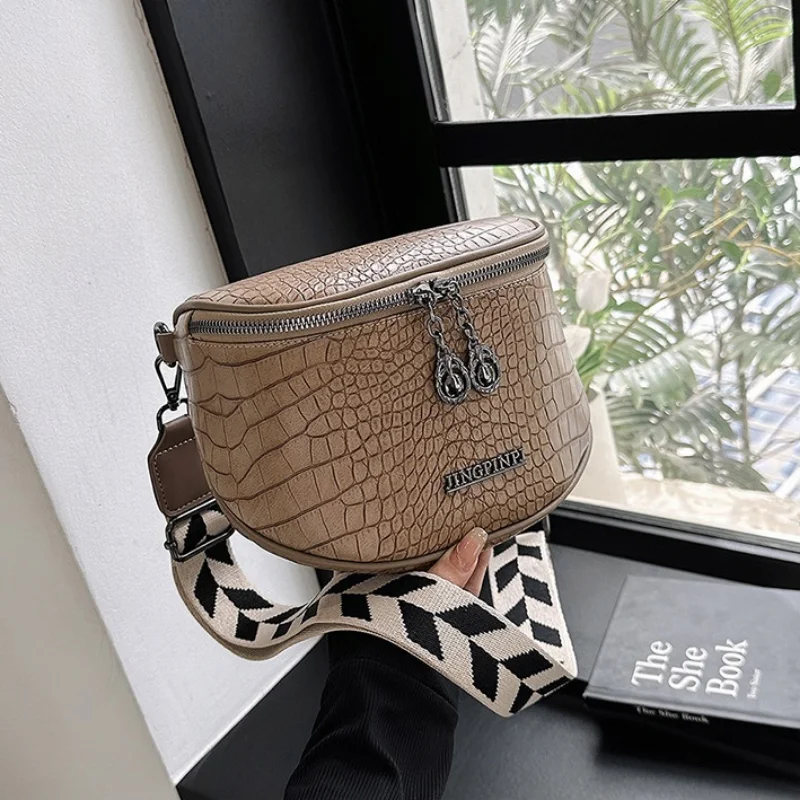 Vintage Crocodile Pattern PU Leather Fanny Packs For Women Luxury Chain Zipper Crossbody Bag Female Waist Pack Ladies Chest Bag