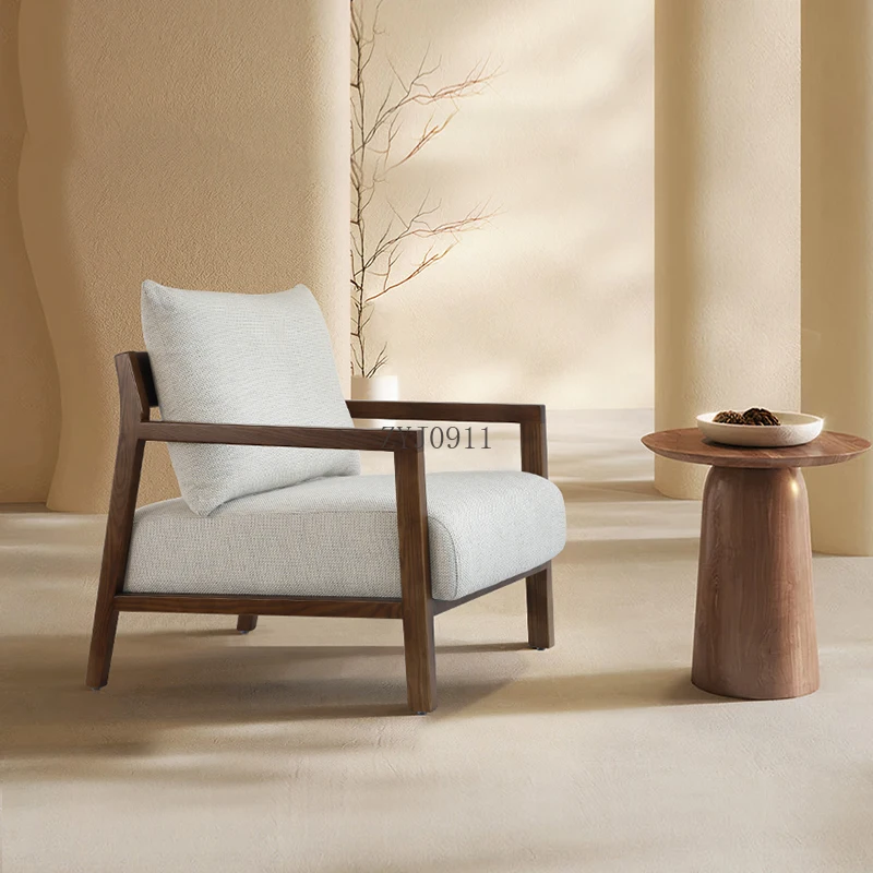 كرسي ترفيهي من الخشب الصلب إيطالي حديث وبسيط وبسيط لغرفة المعيشة وشرفة كرسي أريكة للضيوف