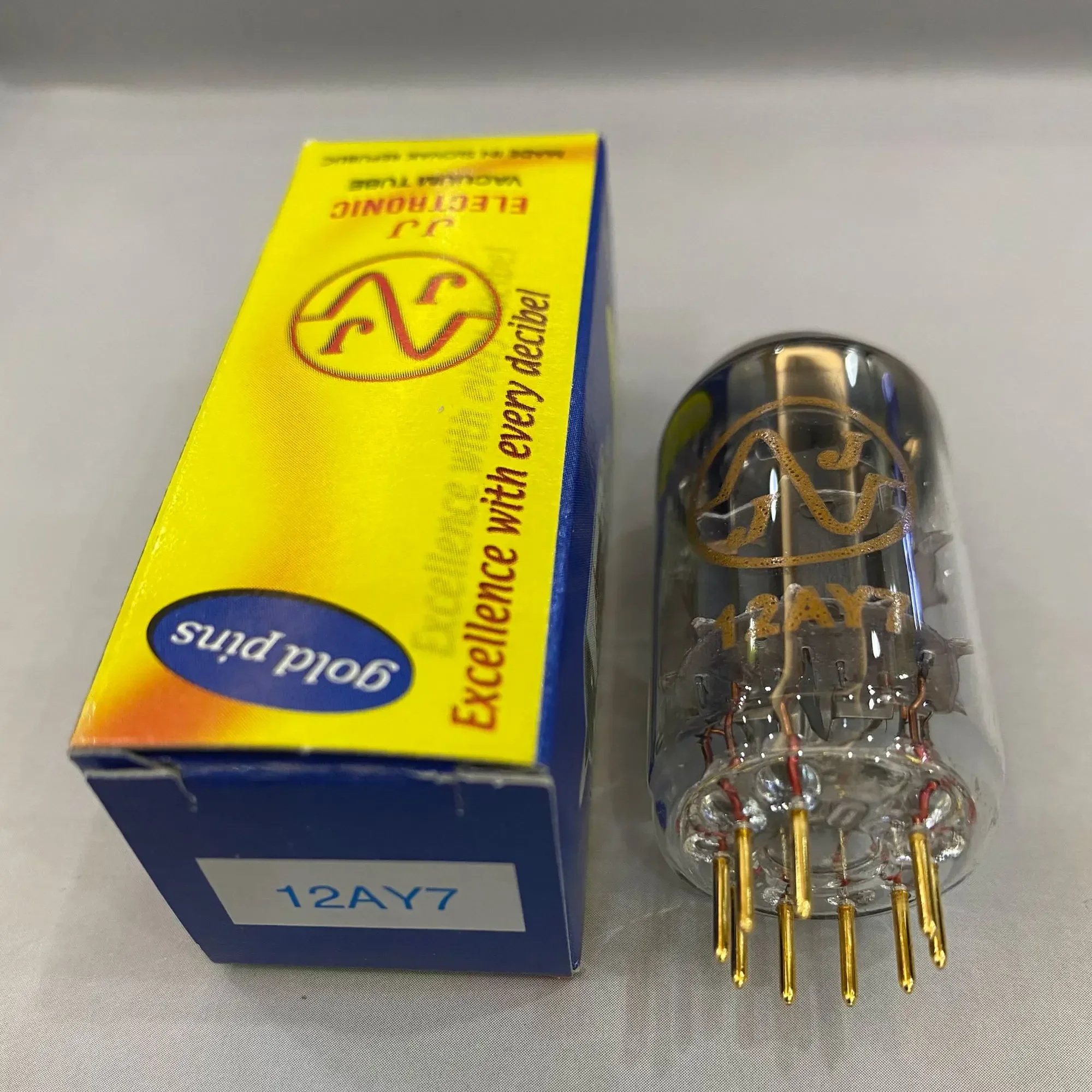 Вакуумная трубка JJ 12AY7, замена EL84 6N14Pn 6BQ5 6072, может заменить одинаковую модель в России, заводской тест и соответствует сигнальную трубку
