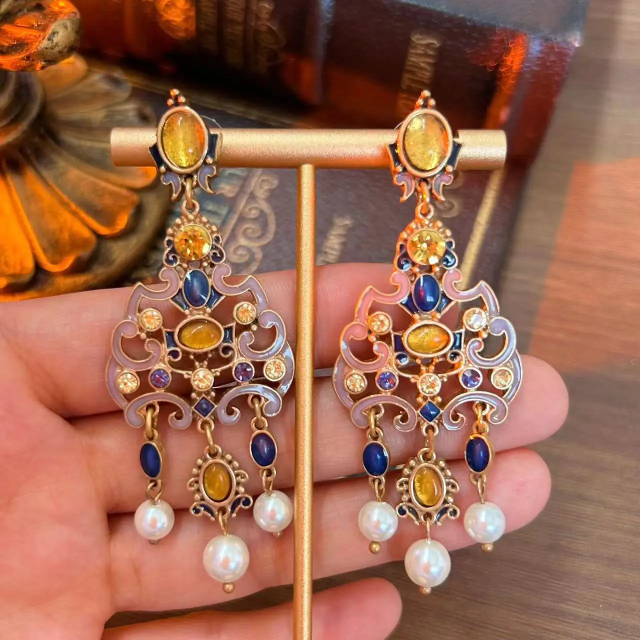 European and American vintage fringe pearl hollow earrings