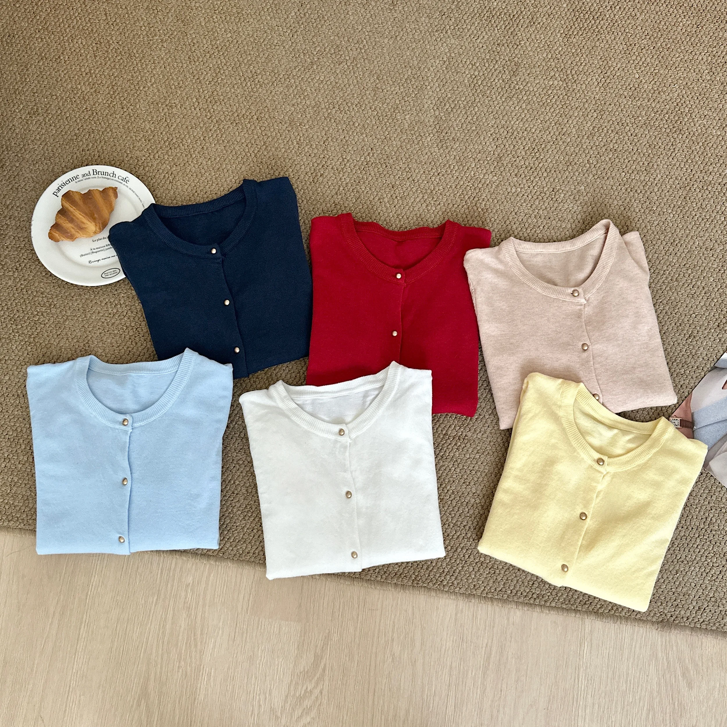 2026 Autunno Inverno delle Donne A Maniche Lunghe Cardigan Lavorato A Maglia Maglieria Allentato Comodo Maglione Caldo di Modo O-Collo di Colore Solido Magliette E Camicette