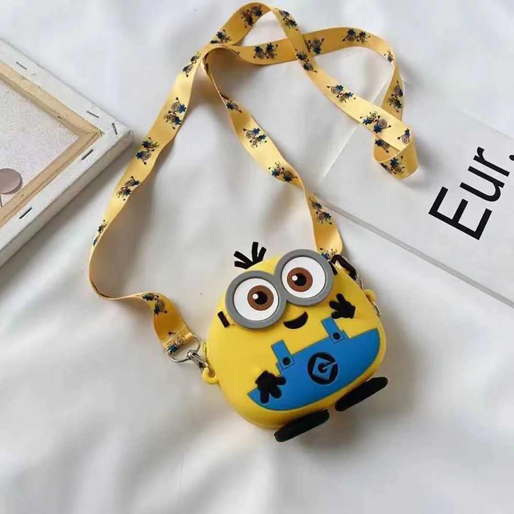 Minionki Anime torba silikonowa Kawaii dziecięca torba typu Crossbody wodoodporny portfel z zabawkami kreskówka etui na monety torebka tornister