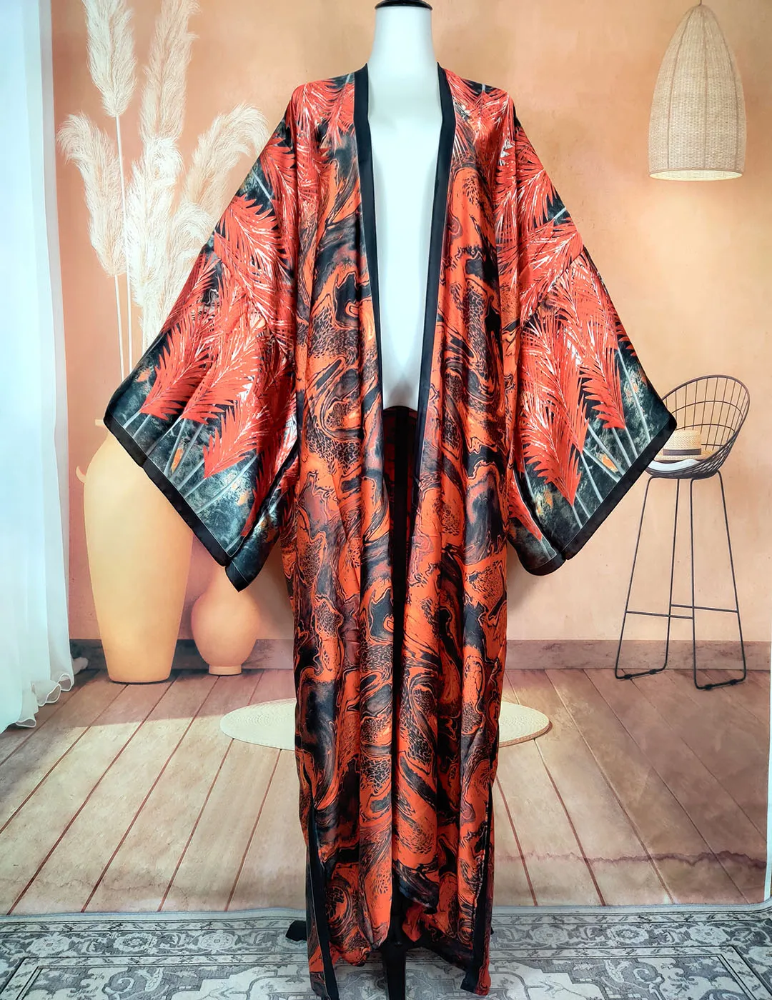 Popular verano Floral verano descuento seda kimonos sueltos de talla grande africano Riche mujeres ropa de calle abrigo largo plumero Abaya musulmana