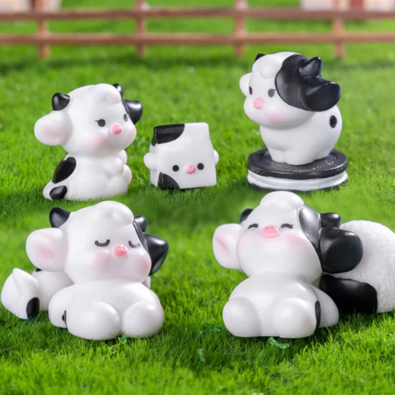 1PC Mini Simulation Black And White Cow Figurine Car Desktop Ornament Dollhouse Micro Landscape Decoration