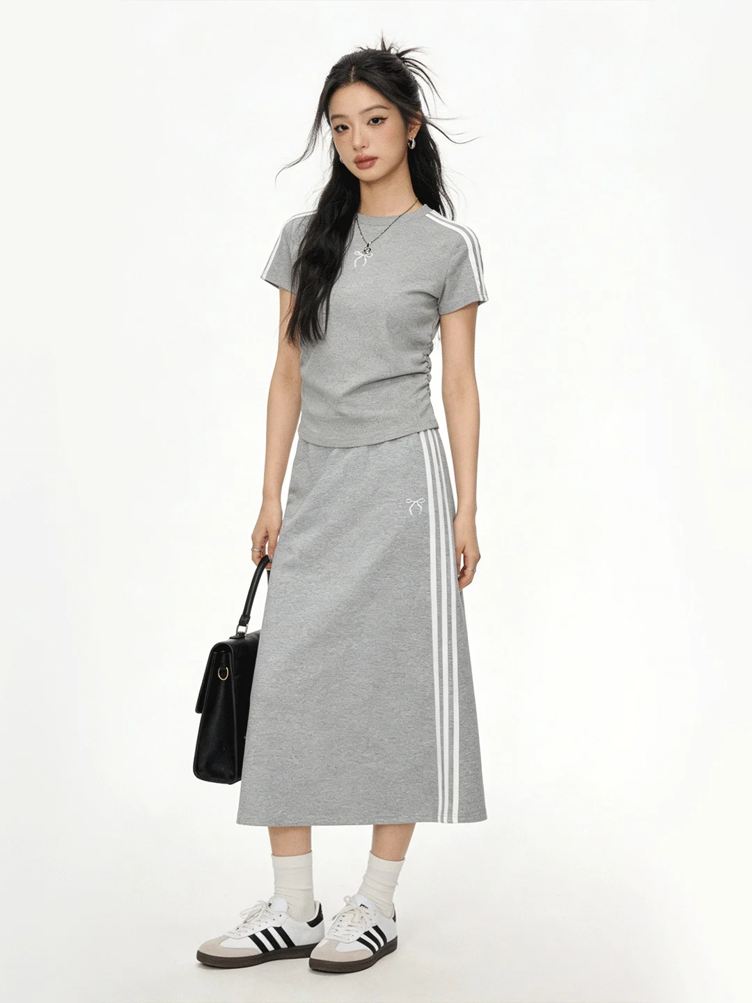 

ay Knot Embroidered T-irt ort Sve High Waist Skirt Spring Summer New Sle Korean Faion Women's Set