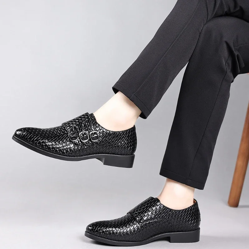 Zapatos de vestir italianos de lujo para hombre, zapatos Oxford con hebilla de Metal a la moda, zapatos formales de negocios, zapatos de fiesta de